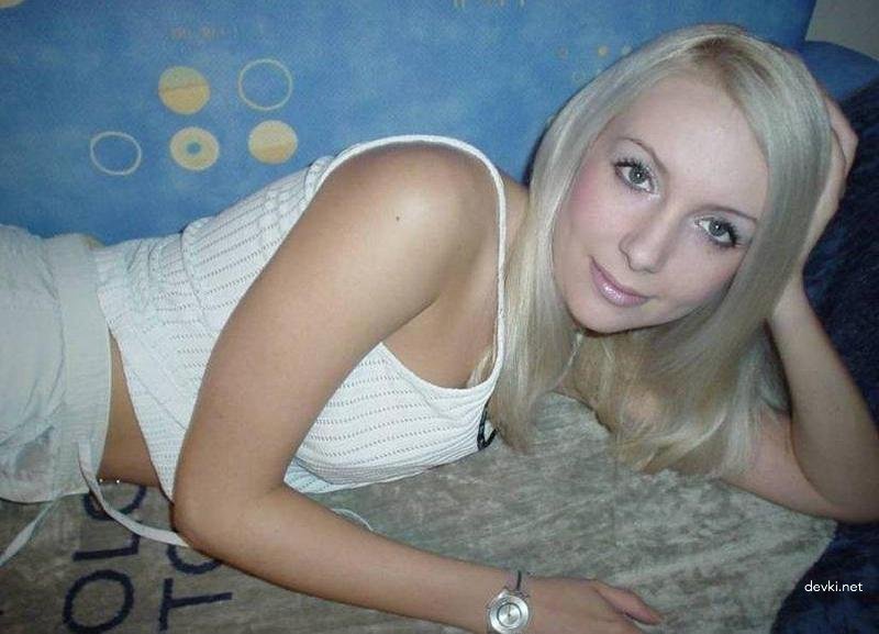 Amateur Slut Satisfies Her Pussy - Explicit Solo Masturbation Video