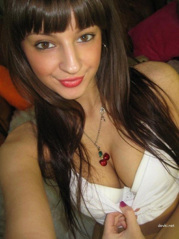 Super Hot Amateur Babe - Explicit Photo Collection