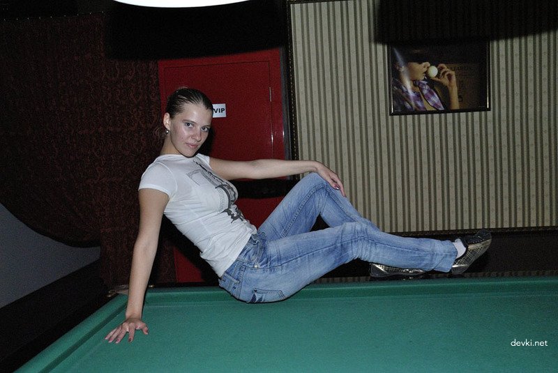 Explicit Amateur Road Model Photo: Sensual Pathway to Seduction