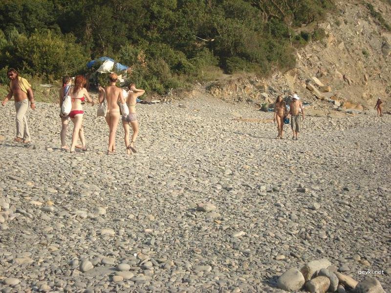 Young People Having Explicit Fun on the Beach: Amateur Beach Party Photos