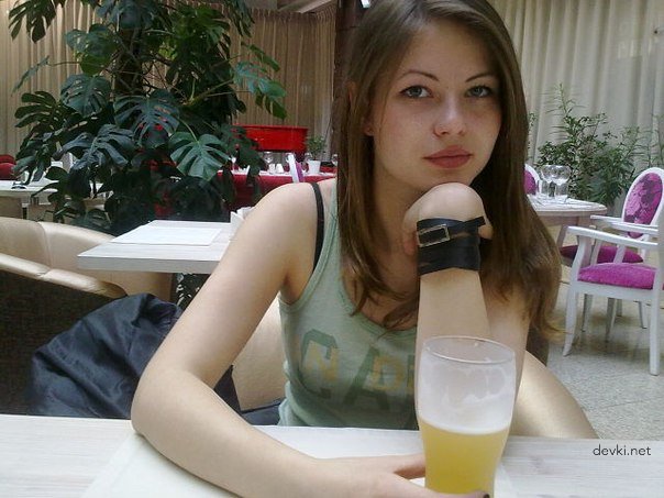 Sizzling Amateur Photos of Girl from Her Personal Page: Hot and Explicit Snaps!