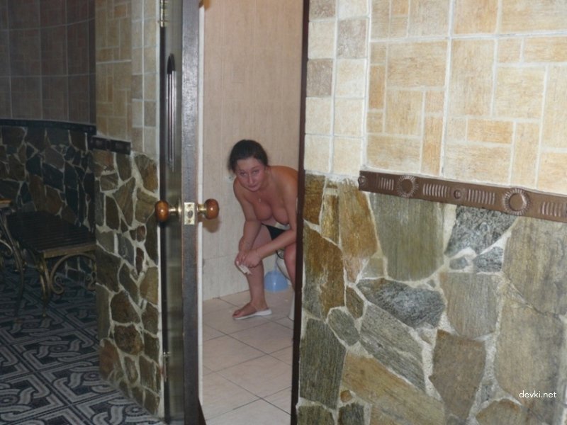 Explicit Women's Sauna Relaxation: Amateur Photo Collection