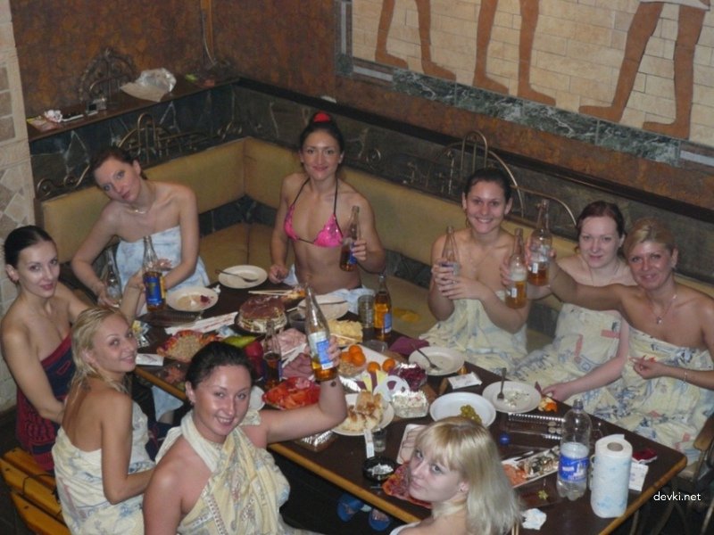 Explicit Women's Sauna Relaxation: Amateur Photo Collection
