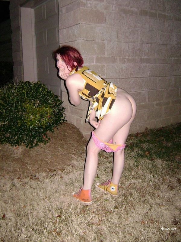 Fiery Redhead Gives Sloppy Blowjob