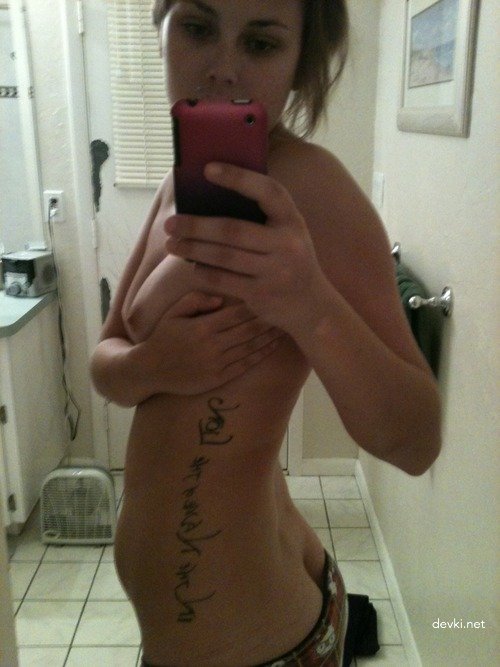 Amateur Home Erotic Photos: Explicit Intimate Moments Captured