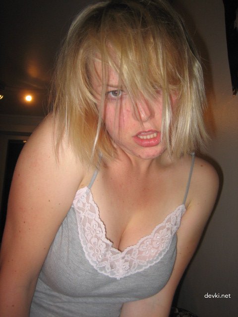Naked MILFs and Chicks: Explicit Porn Photo Collection