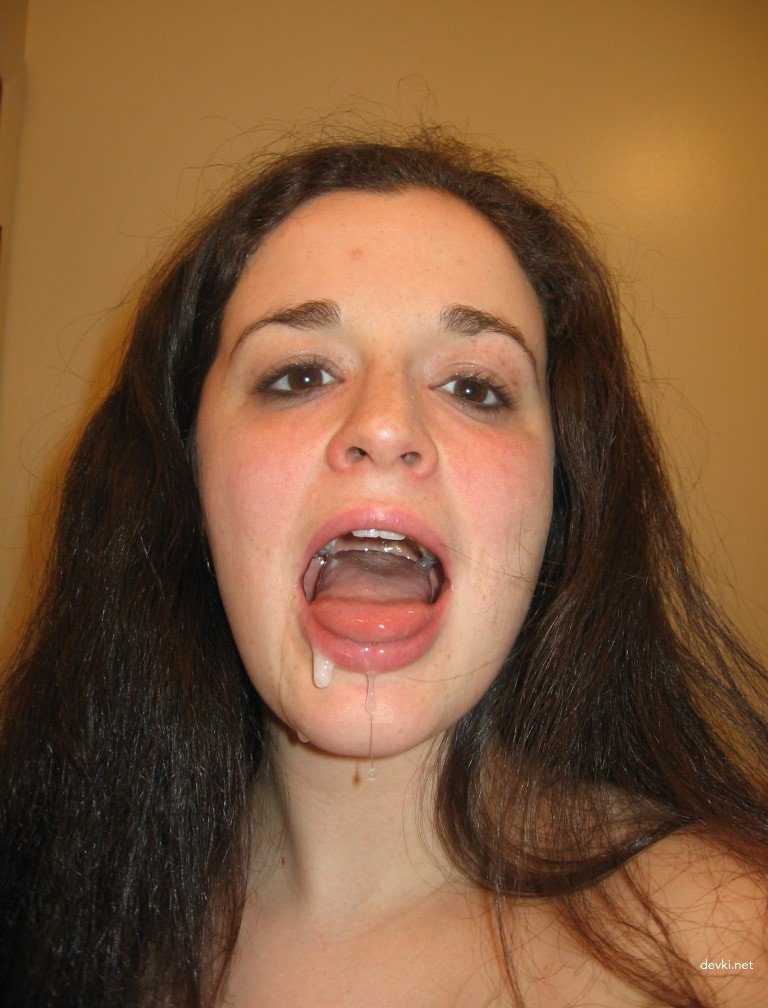 Girl Swallows Cum: Explicit Blowjob and Cum Swallowing Action
