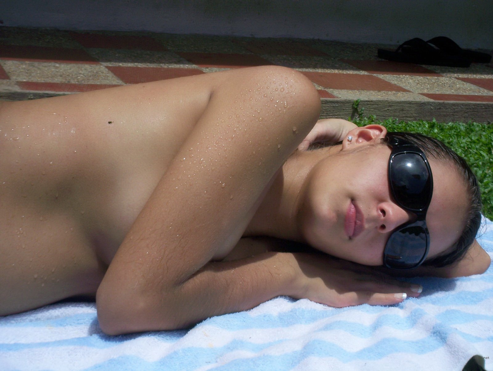 Latin Amateur Nude: Explicit Latina Girl Naked Photo