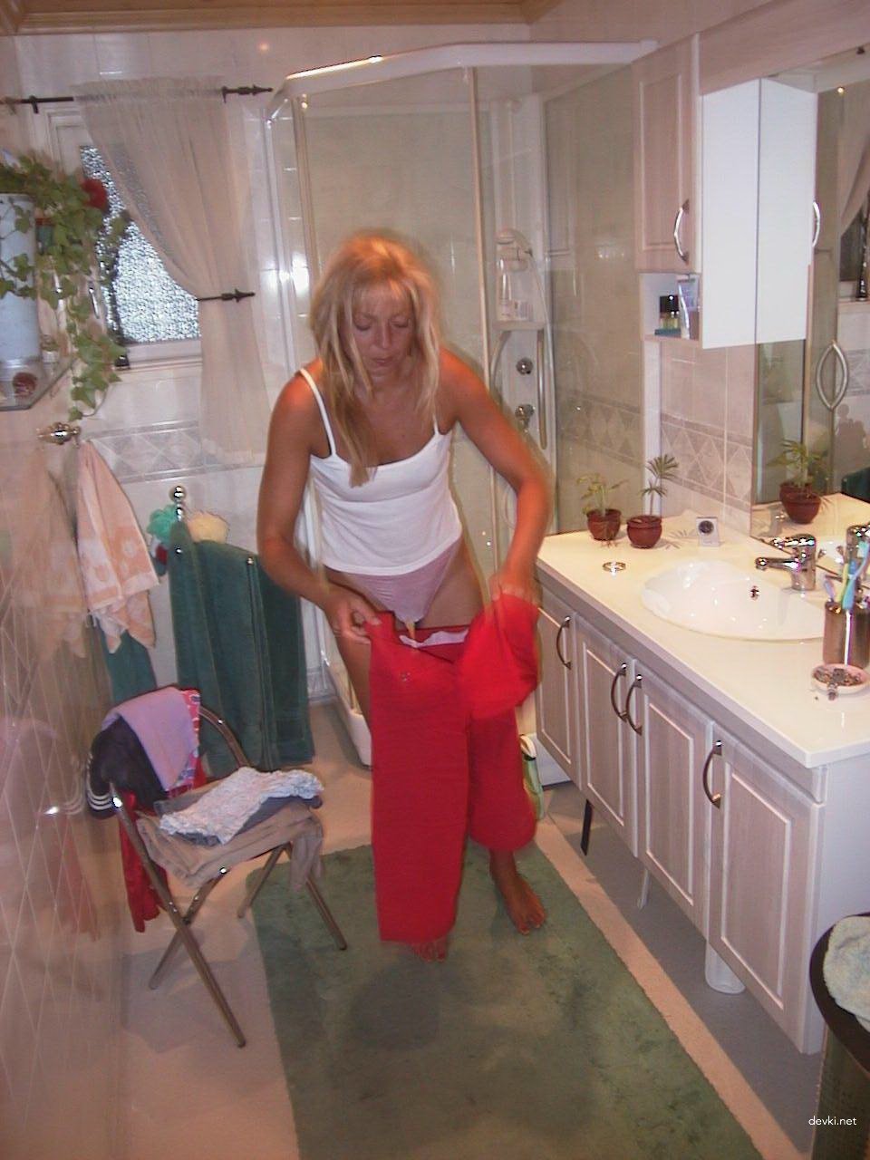 Hardcore Fuck with Mature Wife - Explicit Amateur Porn Photo