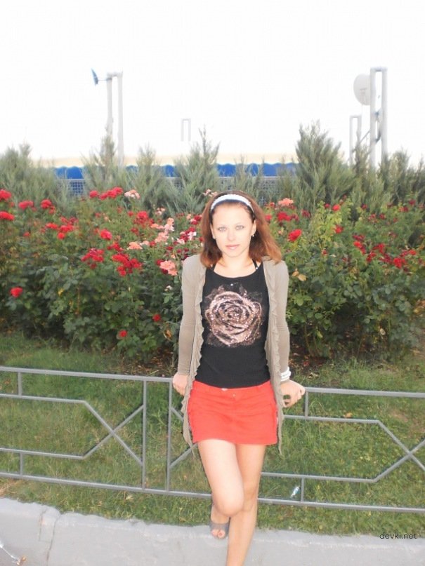 Beautiful Girl Sucking Cock: Explicit Blowjob Porn