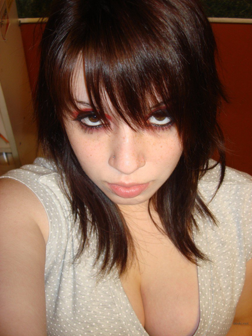 Facial Cumshot on Girl's Face - Explicit Cumming Porn Photo