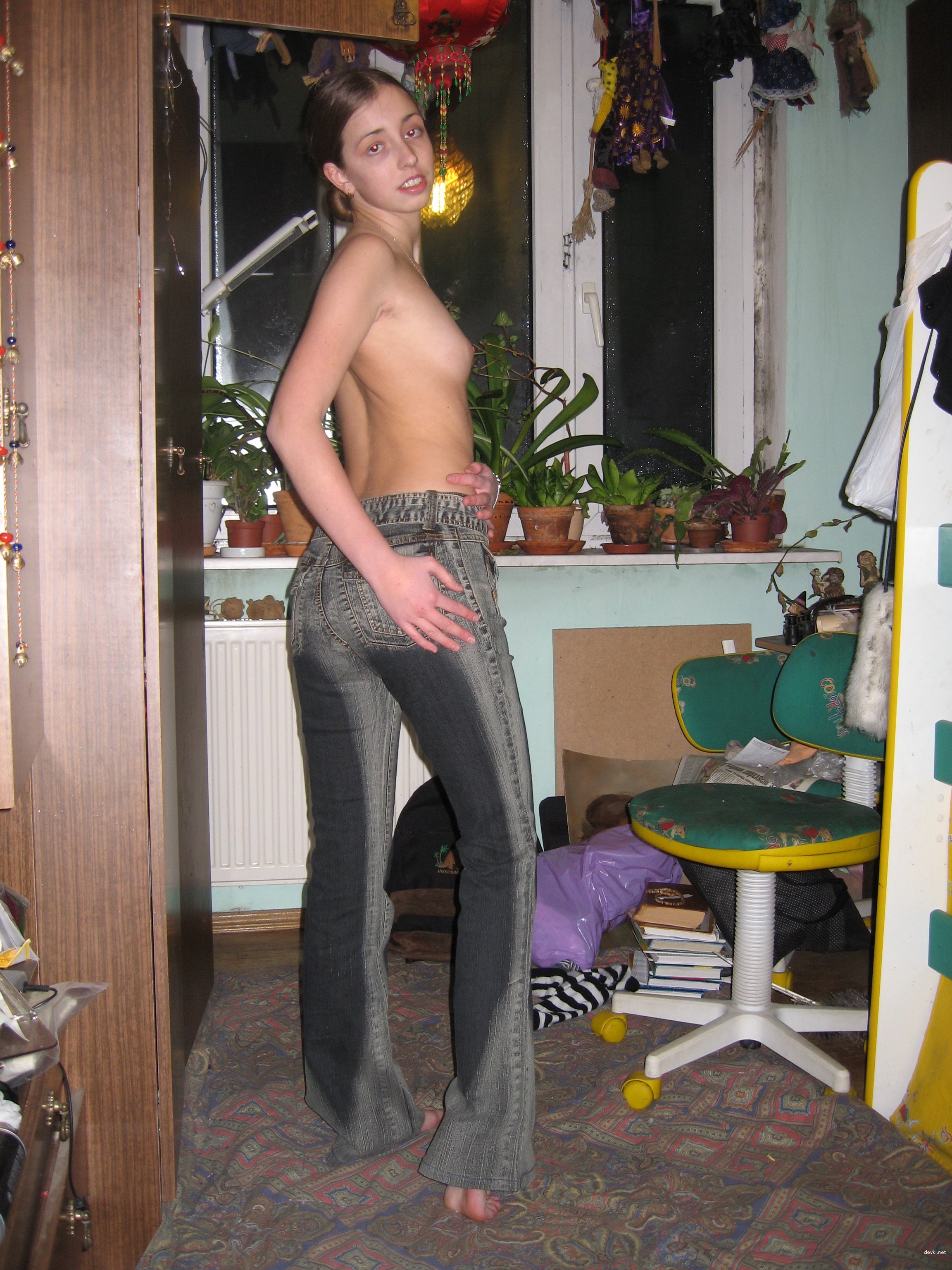 Explicit Amateur Nude Girl: Hot Naked Babe Photo
