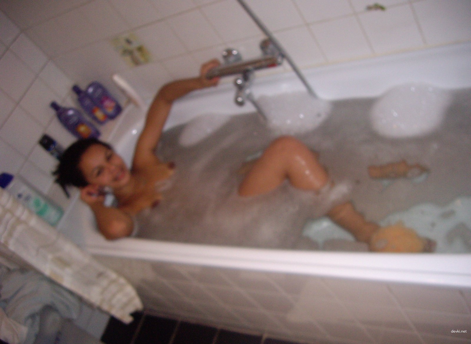 Latina Strip Tease: Amateur Naked Latina Photo
