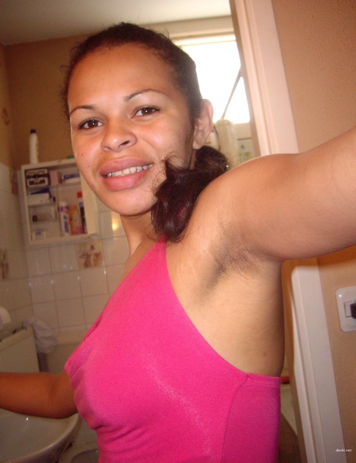 Latina Strip Tease: Amateur Naked Latina Photo