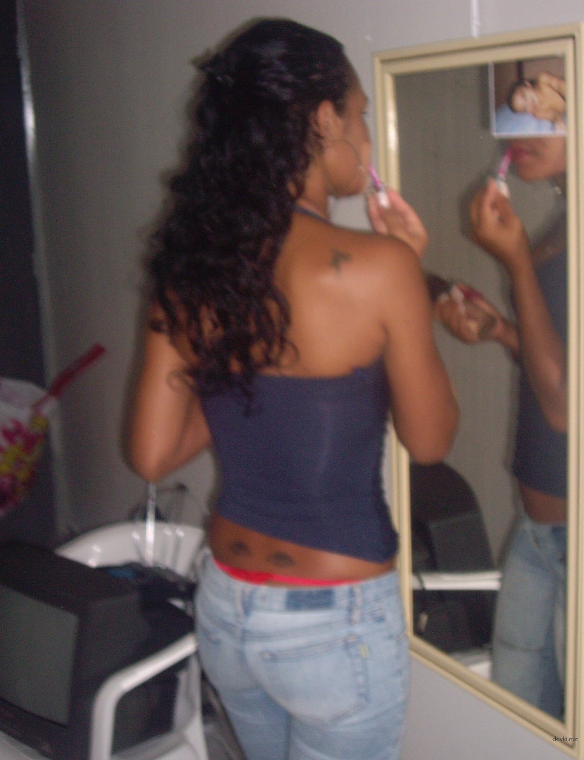 Latina Strip Tease: Amateur Naked Latina Photo