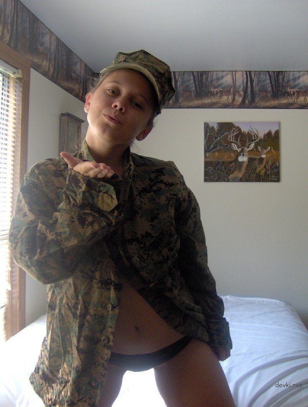 Morning Pussy Show for Husband: Explicit Wife Porn Photo
