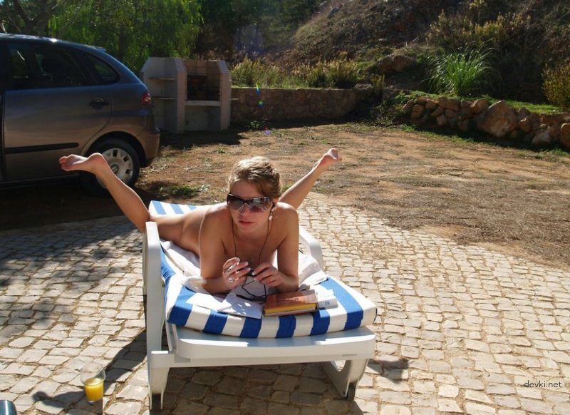 Wild Bitch Vacation: Amateur Slut Gets Naughty on Holiday