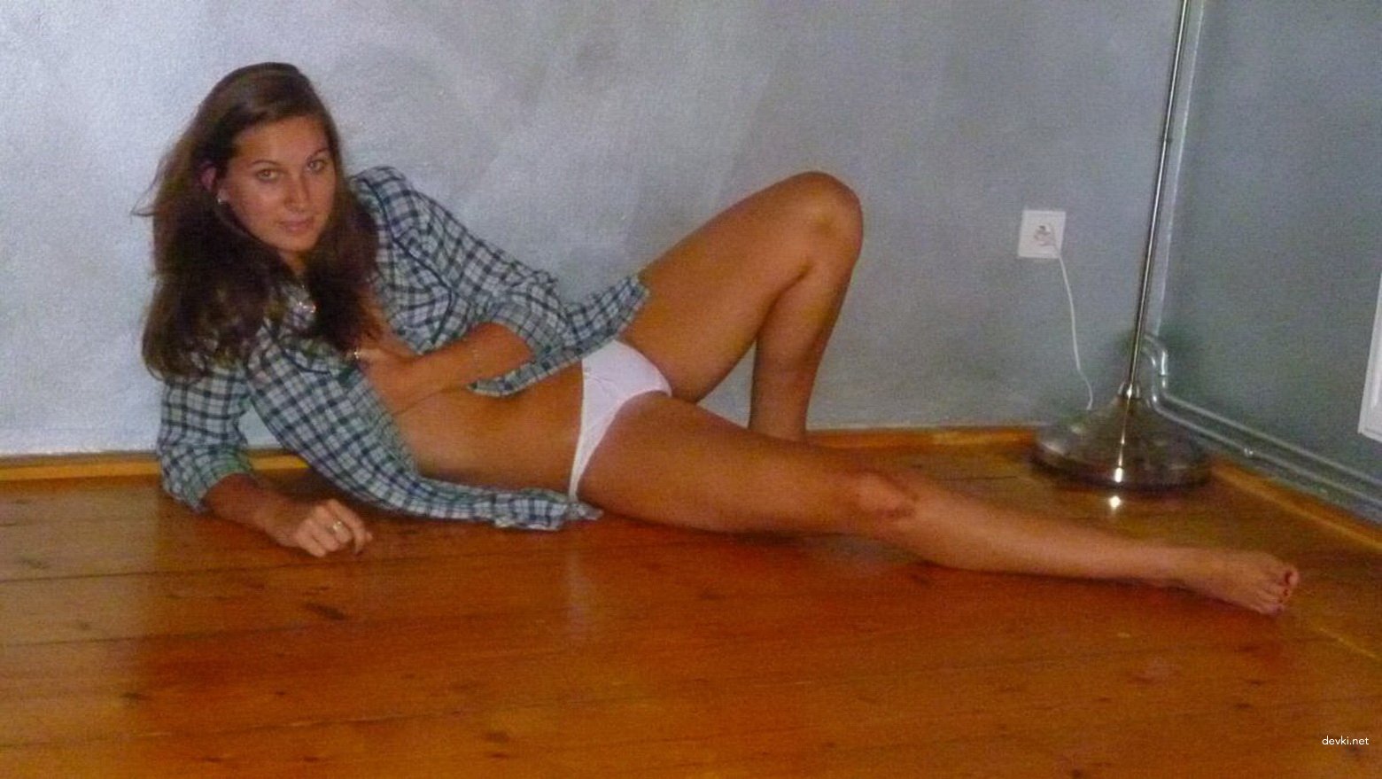 Sexy Girl Gives Blowjob - Explicit Oral Sex Photo