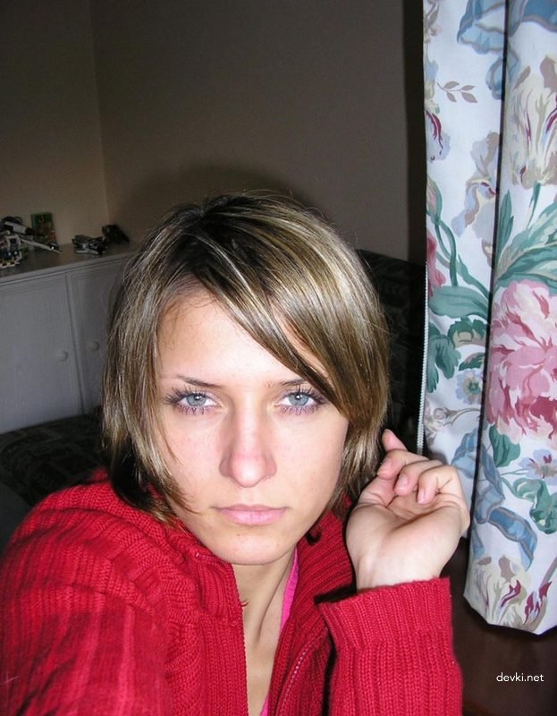 Young Teacher Strips Naked: Explicit Amateur Photo Shoot