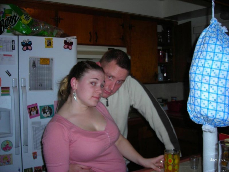 Voluptuous Busty Babe: Amateur Photo of Curvy Girl - Explicit Content