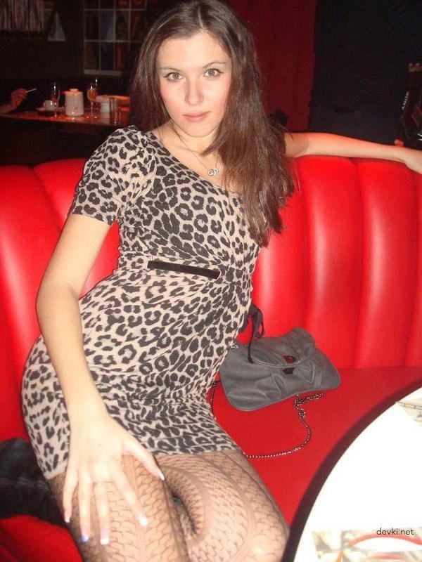 Sultry Beauty Poses for Husband: Amateur Explicit Photo Shoot