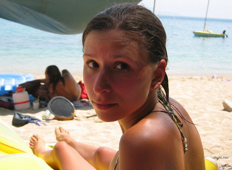 Hot College Student with Long Legs - Amateur Explicit Photo