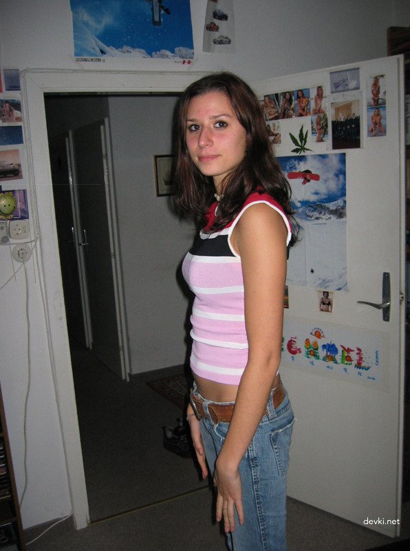 Hot College Student with Long Legs - Amateur Explicit Photo