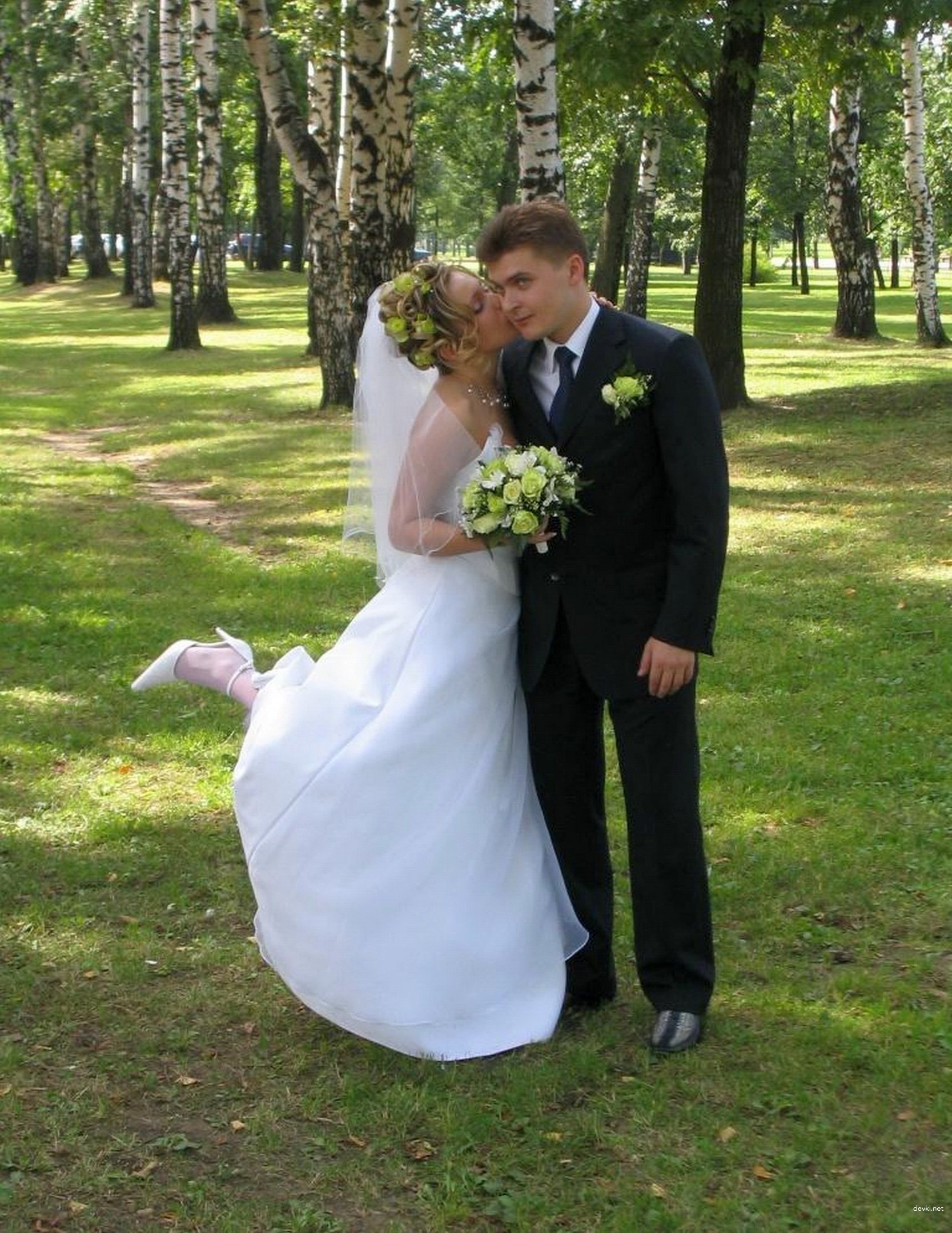 Bride Deepthroats Cock in Hardcore Blowjob Scene