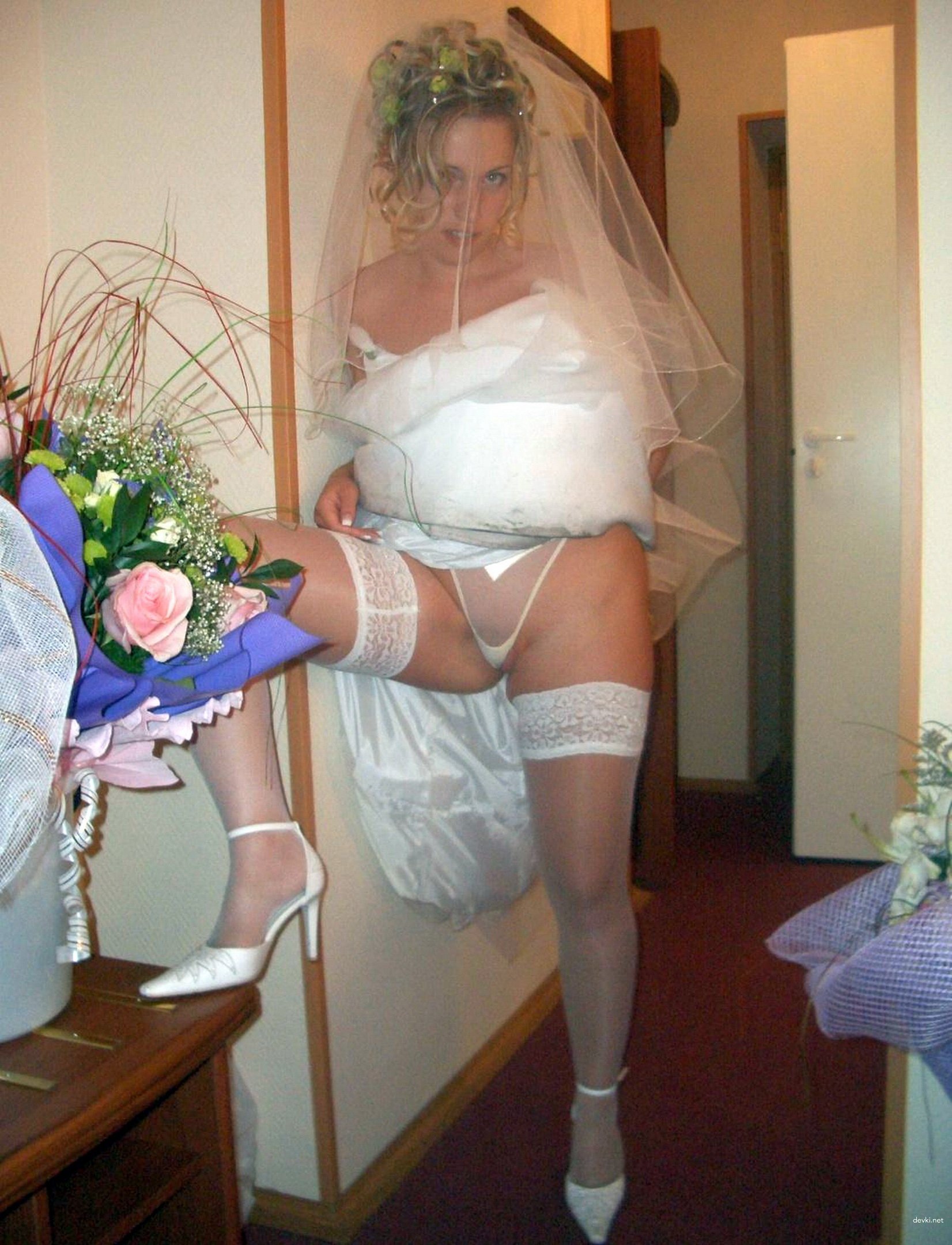 Bride Deepthroats Cock in Hardcore Blowjob Scene