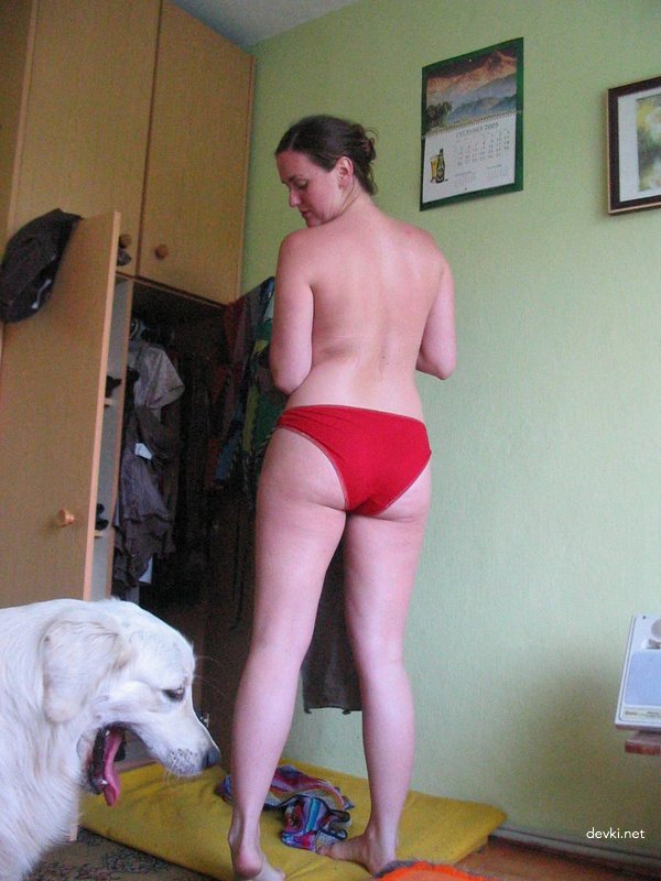 Amateur Husband Films Naked Wife: Explicit Homemade Photos