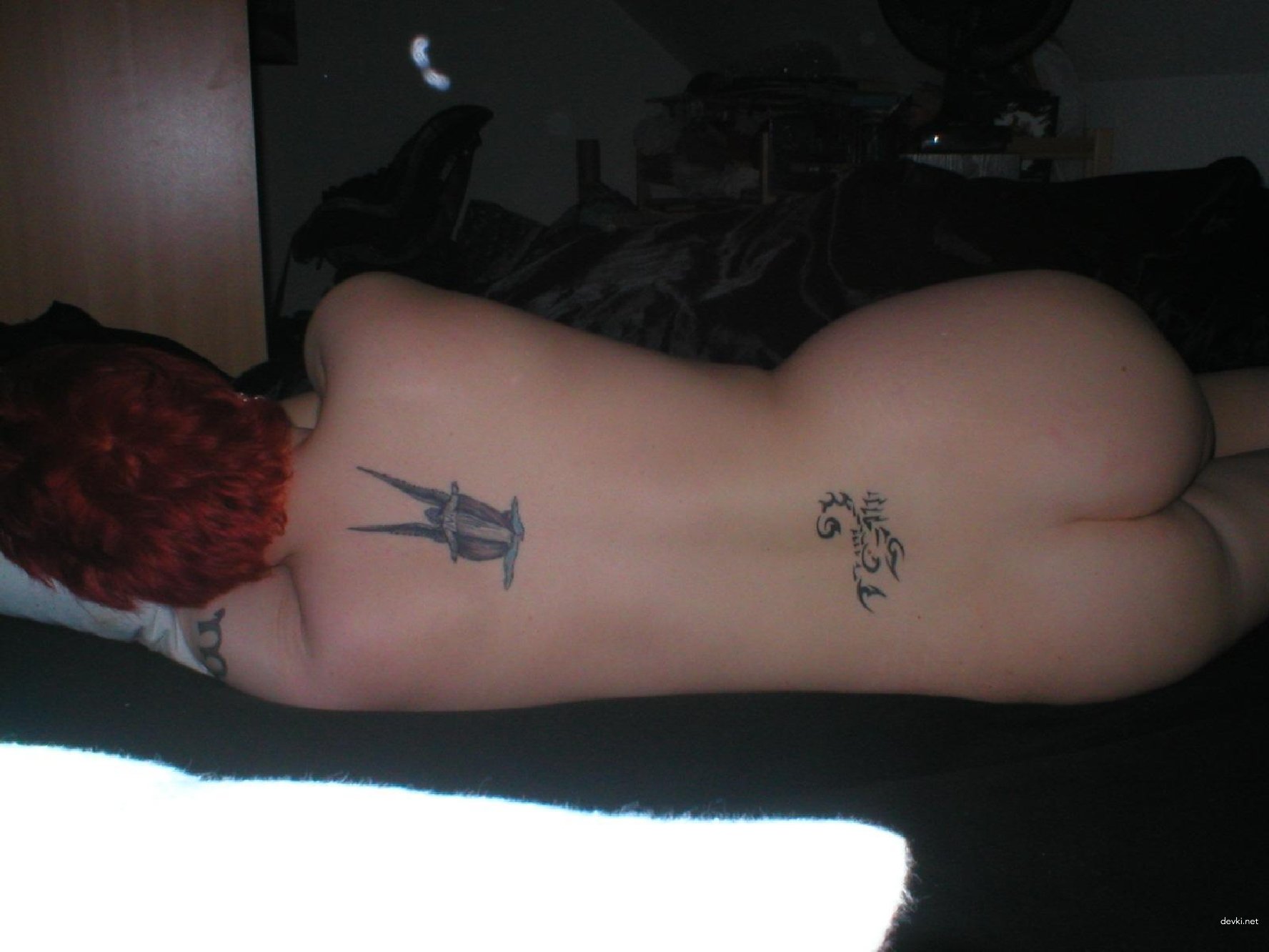 Sexy Redhead Girl Posing Nude - Explicit Solo Masturbation Porn Pic