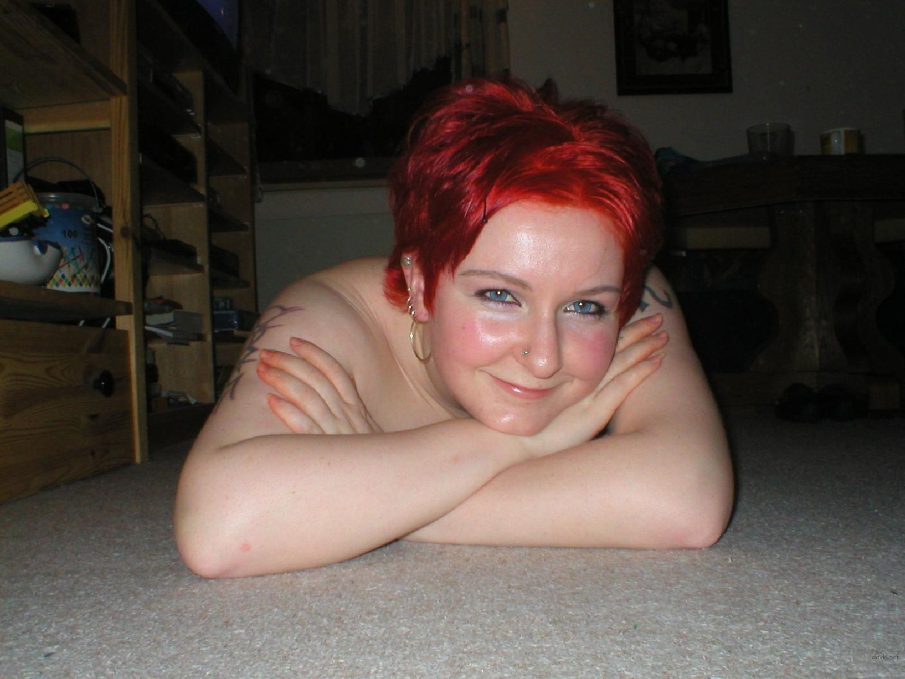 Sexy Redhead Girl Posing Nude - Explicit Solo Masturbation Porn Pic
