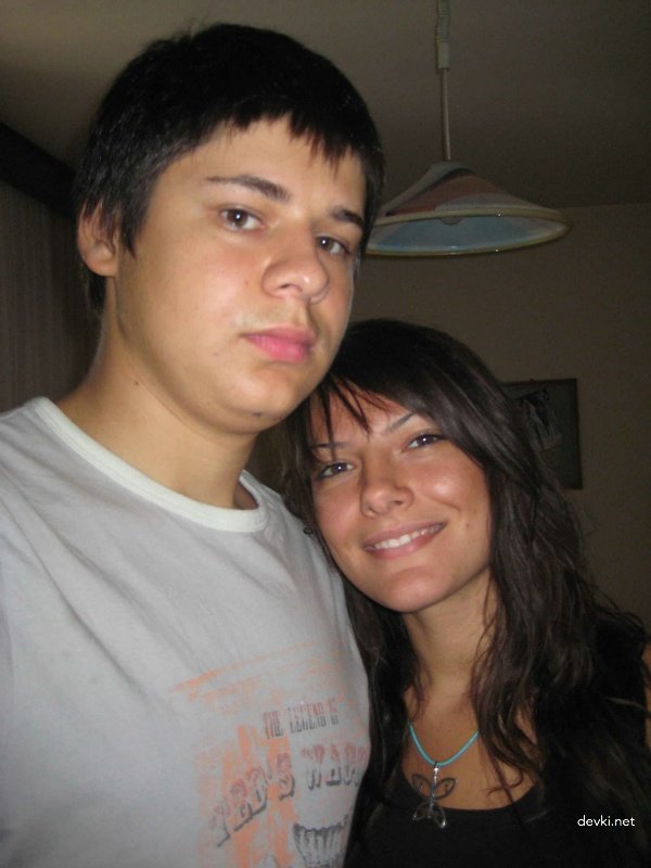 Bare Pussy Babe Gives Guy a Ride