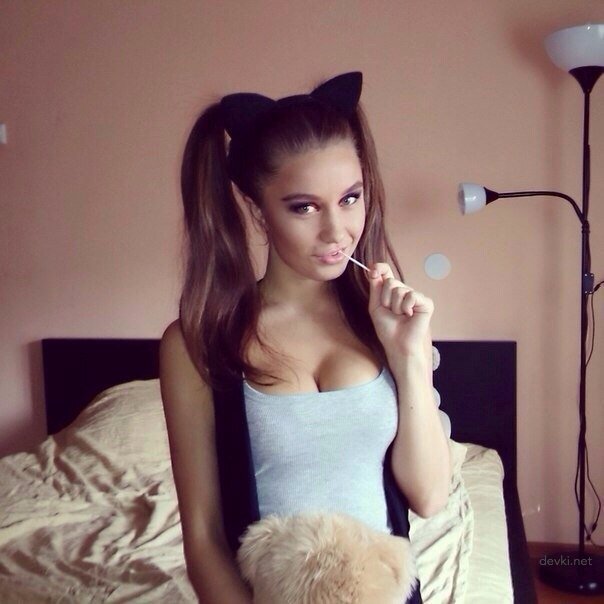 Explicit Private Girls Photos: Uncensored Amateur Pics