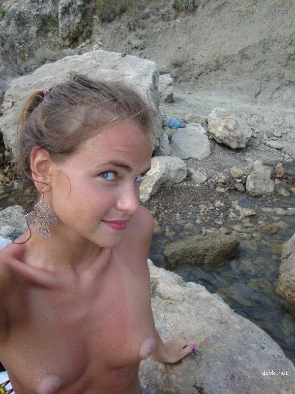 Sultry Amateur Girl Relaxing in Odessa - Explicit Beach Photo Shoot