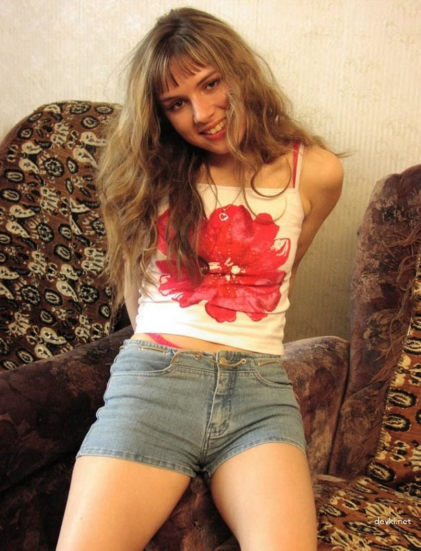 Young Slut Amateur Photo - Explicit and Bold Content