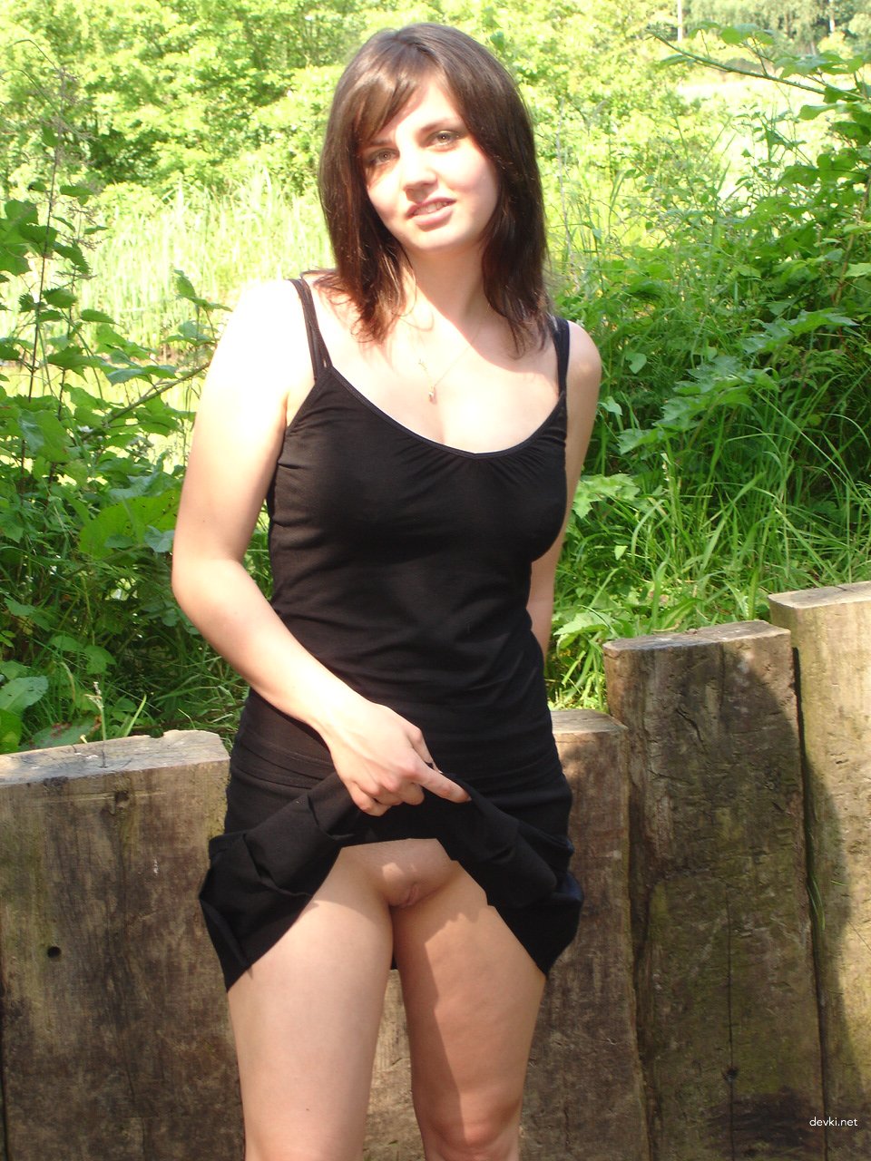 Amateur Babe Exposes All to Guy Outdoors - Explicit Nature Showoff