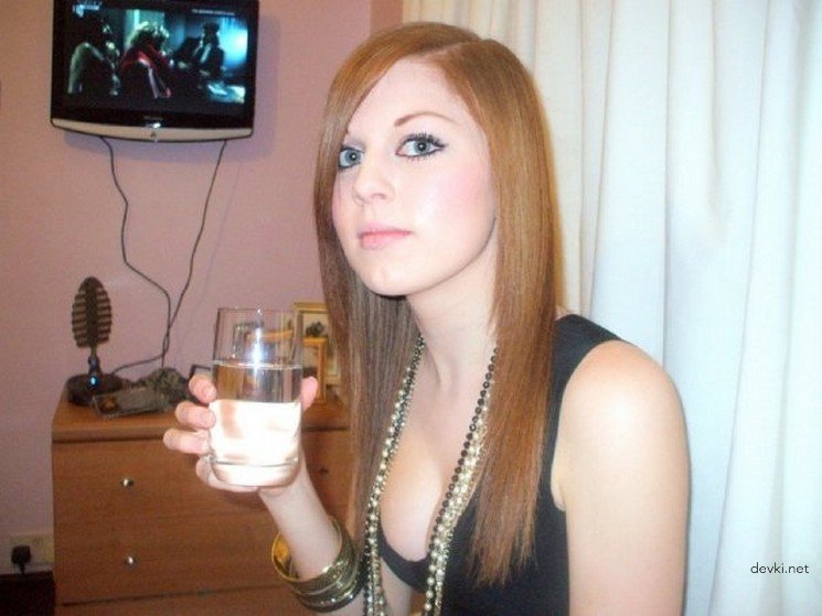Naughty Student Captures Nude Selfies - Explicit Amateur Photos