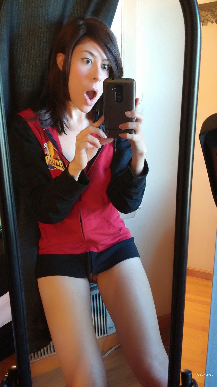Explicit Selfie: Naked Amateur Mirror Photo