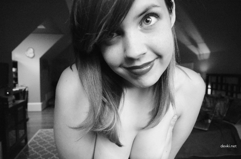 Amateur Babe Poses for Camera in Sexy Photoshoot - Explicit Young Girl Modeling Shots