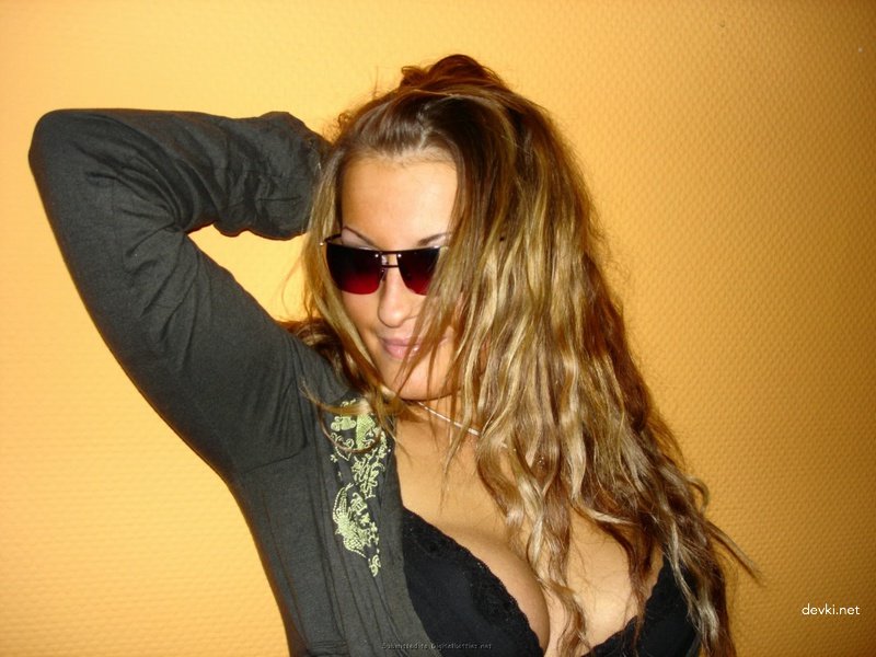 Hot Mature Latina Loves Sucking Cock