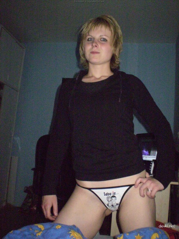 Explicit Blowjob on Camera: Hot Amateur Sucking Action