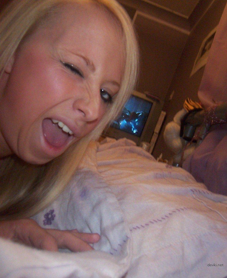 Explicit: Nude Blonde with Small Tits Amateur Photo - XXX Content