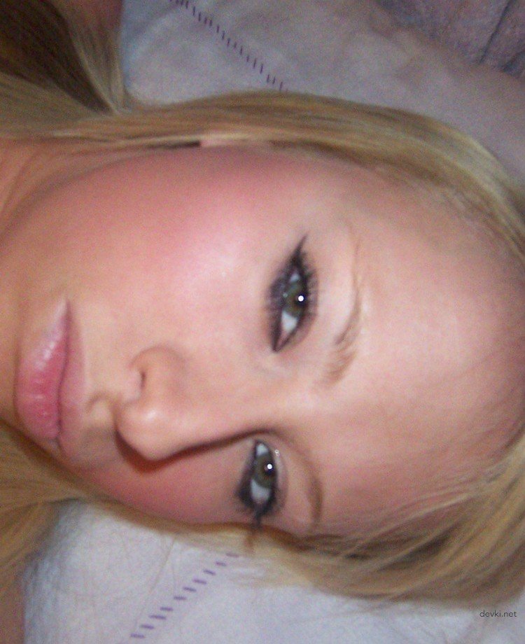 Explicit: Nude Blonde with Small Tits Amateur Photo - XXX Content