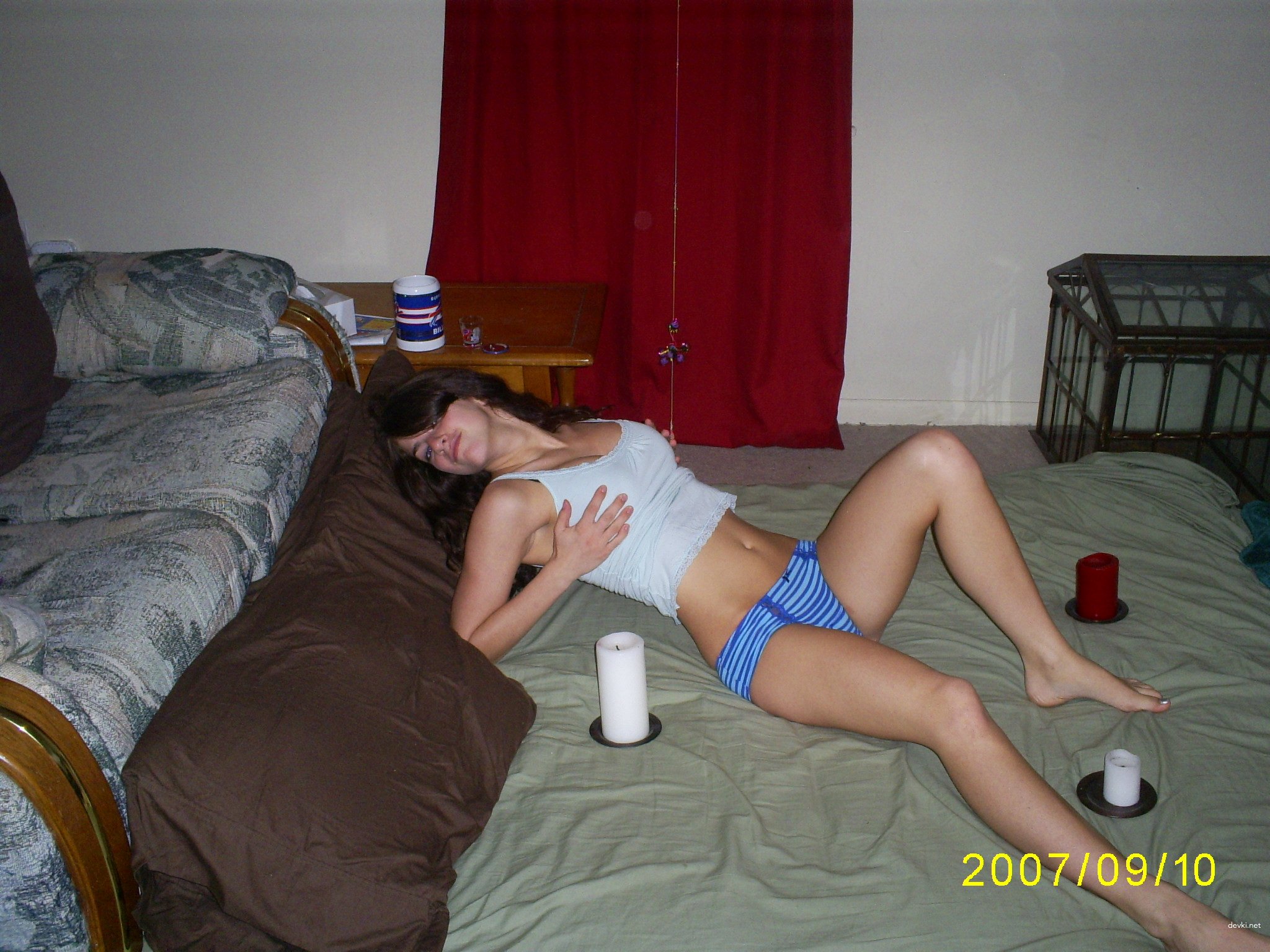 Explicit Amateur Photos of Young Girl - Homegrown Teen Nudes