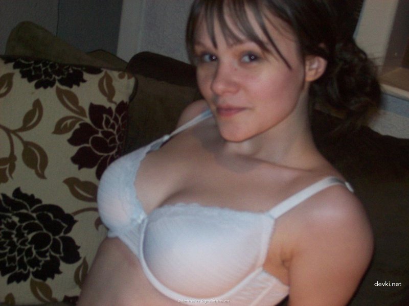 Skilled Slut Knows How to Handle Cock - Hardcore Blowjob Action