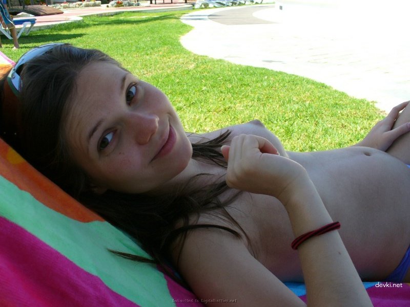 Explicit Pregnant Wife Intimate Photos: Amateur & Sensual