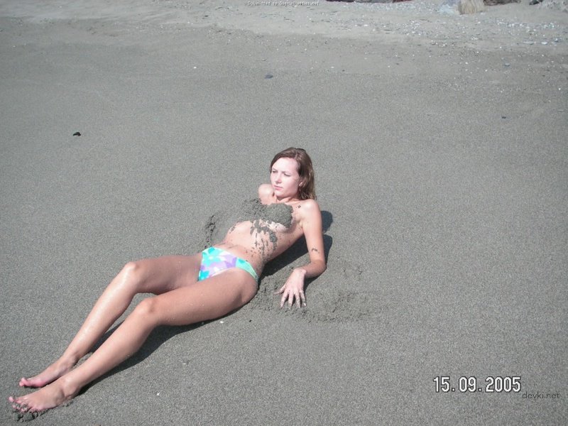 Hot Student with Sexy Ass in Amateur Photo - Explicit College Girl Booty
