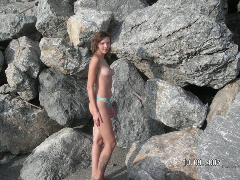 Hot Student with Sexy Ass in Amateur Photo - Explicit College Girl Booty