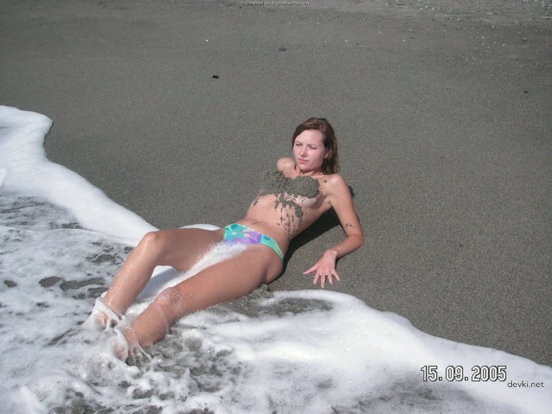 Hot Student with Sexy Ass in Amateur Photo - Explicit College Girl Booty